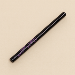 Crayon liner noir